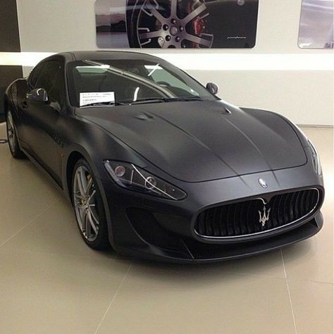 Maserati Gran Tourismo in matte black! Perfection... Tuned Cars, Luxury Car Photos, Maserati Granturismo, Luxury Vehicles, Best Luxury Cars, Fancy Cars, Ferrari 458, Paul Walker, Top Cars