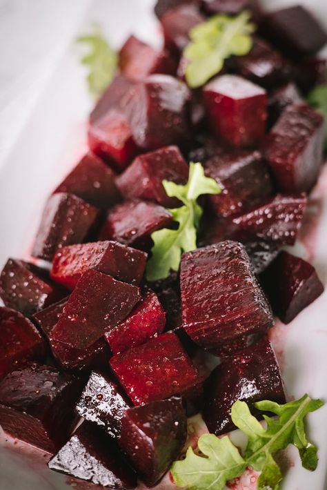 Bbq Beets In Tin Foil, Grilled Beets Recipe, Red Beets Recipe, Grilled Beets, Roasted Beets Recipe, Barbecue Dishes, Hey Grill Hey, Bbq Roast, Grilled Carrots