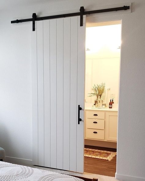 Barn Door For Toilet, From Door Ideas House, Sliding Door Toilet Room, Slide Doors For Bedroom, Inside Sliding Door Ideas, Sliding Door For Small Bathroom, Renovation Doors Ideas, Sliding Inside Doors, Barn Door Inside Bathroom