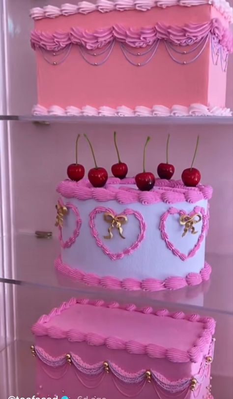 #cakes #pink #pinkcakes #cakedesign #girly Dairy Queen Cakes Designs, Pink Ice Cream Cake, Soft Pink Coquette, Dairy Queen Cake, Dairy Queen Ice Cream Cake, Fancy Ice Cream, Pink Coquette Aesthetic, Cakes Pink, Ice Cream Birthday Cake