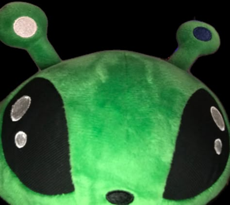 Alien Pfp, Ikea Plushies, Ikea Alien, Silly Alien, Gnarp Gnarp, Aliens Guy, Alien Plush, Alien Drawings, Alien Aesthetic