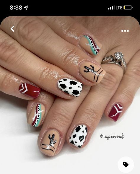 Navajo Nails, Rodeo Nail Ideas, Nail Simple Art, Nail Ideas Western, Nails Cowgirl, Western Style Nails, Western Nail Ideas, Punchy Nails, Cowgirl Nails