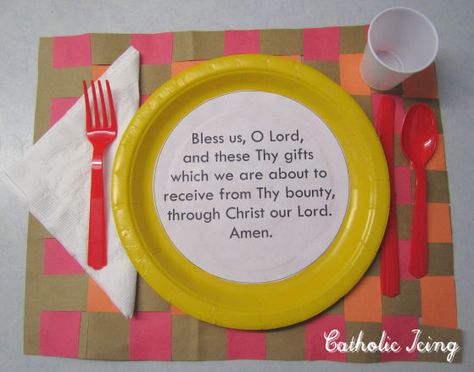 Grace before meals craft for kids. Catholic dinner prayer download for free! Grace Before Meals, Ccd Crafts, Ccd Activities, Catholic Icing, Dinner Prayer, Prayer Crafts, Religion Activities, Catholic Education, Catholic Crafts