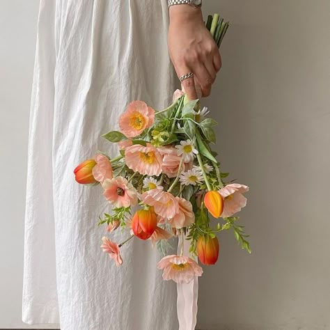 Poppy And Tulip Bouquet, Simple Classic Wedding Bouquet, Simple Summer Bridal Bouquet, Small Wildflower Wedding Bouquet, Small Fall Flower Bouquet, Fun Bridal Bouquets, Icelandic Poppy Wedding Bouquet, Simple Spring Bouquet, Eclectic Bridal Bouquet