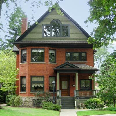 Olde Walkerville, Windsor, Ontario, Canada this old house best neighborhood 2012 Houses Canada, Canada Houses, Funky Buildings, Houses Styles, Traditional Neighborhood Development, Houses Inspiration, Canada Eh, Windsor Ontario, Attic Room