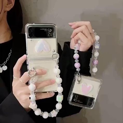 Korea Laser Heart Stars Bracelet Phone Case For Samsung Galaxy Z Flip 4 3 Hard Cover Clear Back For ZFlip3 ZFlip4 Capa Wristband Flip Phone Aesthetic, Stars Bracelet, Galaxy Z Flip 4, Z Flip 4, Best Mobile Phone, Clear Back, Flip Phone Case, Iphone App Layout, App Layout