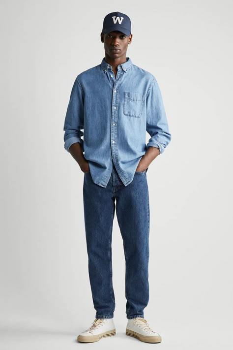 All Denim Mens Outfit, Mens Denim On Denim Outfits, Slim Jeans Men Outfits, Blue Denim Shirt Outfit Men, Mens Denim Outfit, Denim On Denim Men, All Denim Outfit Men, Denim Shirt Outfit Mens, Denim On Denim Outfit Men