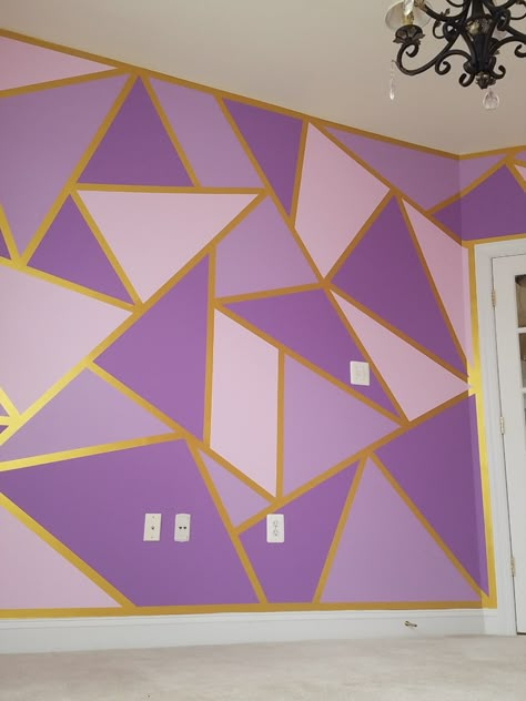 Colorful Mural Ideas, Purple And Gold Wall, Geometric Wall Paint Bedroom, Wall Design Purple, Purple Geometric Wall, Geometric Wall Paint Purple, Blue And Purple Geometric Wall, Purple Accent Wall, Bedroom Paint Design