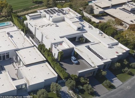 Palm Springs Mansion, Kylie Jenner New House, Kris Jenner House, Khloe Kardashian House, Kylie Jenner House, Kylie Jenner News, Palm Springs House, Jenner House, Holmby Hills