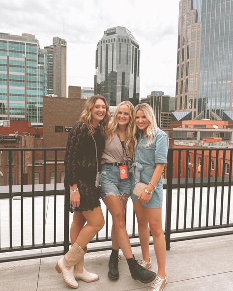 CMA Fest was a little extra special this year getting to show @bbeck_2014 around 🤠 Rachel Harris, Cma Fest, Instagram