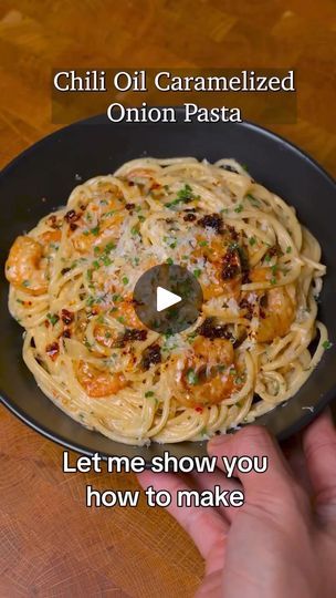 218K views · 5.9K reactions | Chili Oil Caramelised Onion Pasta 🍝 #seafoodnetwork#seafoodlover#seafood | Seafood_Network Chili Oil Garlic Butter Pasta, Chili Oil Pasta Recipe, Chili Oil Pasta, Oil Pasta, Garlic Butter Pasta, Onion Pasta, Caramelised Onion, Butter Pasta, Shrimp Recipes For Dinner