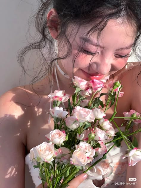 Flower Concept Photoshoot, Korean Photoshoot, Photoshoot Concept, Heaven Sent, Dance Pictures, Red Flower, Photo Reference, Selfie Poses, Red Flowers