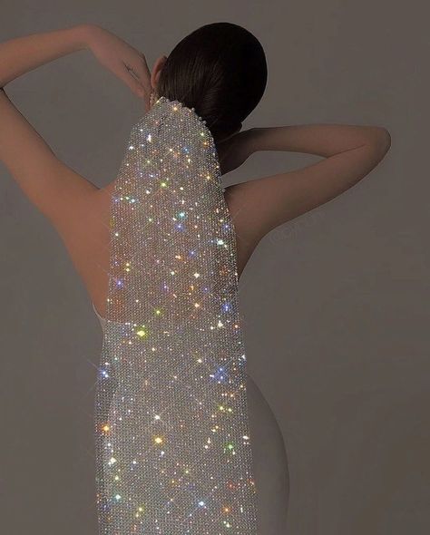 Glitter Party Aesthetic, Golden Lipstick, Party Dress Aesthetic, Sara Shakeel, Glitter Party Dress, Glitter Aesthetic, Band Photoshoot, Friday Mood, Glam Aesthetic