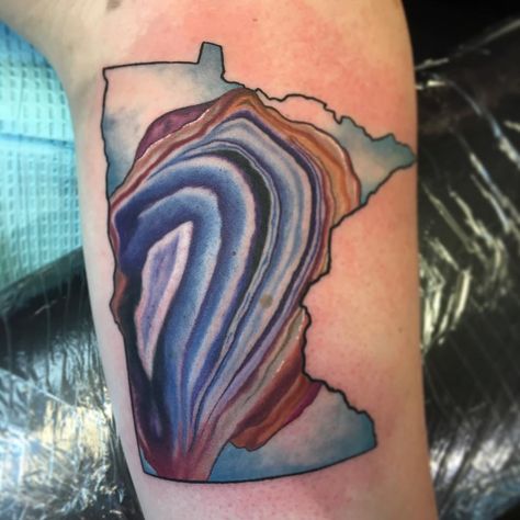 MN agate tattoo Agate Tattoo, Geode Tattoo, Geology Tattoo, Dreams Catcher, Element Tattoo, Elements Tattoo, Water Element, Tattoo Inspo, Tatting