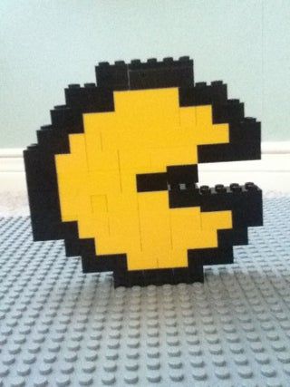 Lego Pacman, Easy Lego Creations, Lego Wall, Lego Videos, Steam Projects, Book Character Costumes, Lego Club, Lego Activities, Flooring Inspiration