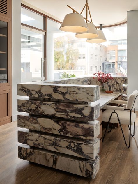 Ray White Boutique Reception by Smac Studio - Issue 12 Commercial Feature - The Local Project - The Local Project Granite Showroom, Marble Reception Desk, Marble Reception, Marble Interior Design, Interior Design Corporate, Welcome Desk, Marble Showroom, Marble Office, Viola Marble