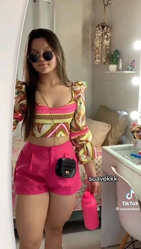 Look Patty, Short Shein, Look Com Short, Short Zara, Look Shein, Fiesta Outfit, Looks Party, Crop Top Outfits, Casual Chic Outfit