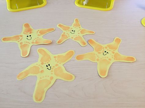 Open House Activities, Starfish Craft, Starfish Art, Sea Activities, Fish Crafts, Footprint Art, Sensory Play, Baby Crafts, Toddler Crafts