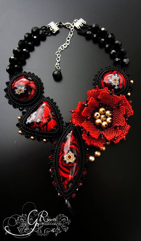 Bead embroidery Beadwork Embroidery, Beadwork Necklace, Beautiful Beadwork, Flower Choker, Bead Embroidery Jewelry, Embroidery Jewelry, Fabulous Jewelry, Seed Bead Necklace, Red Flower