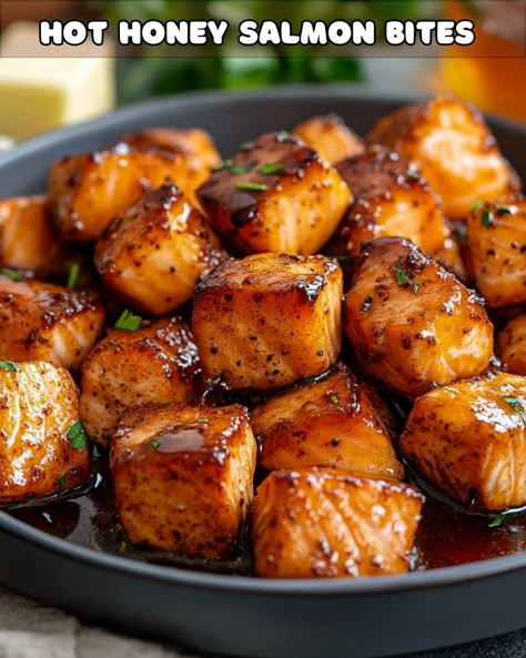 Salmon Recipes Bites, Salmon Bites Recipe Oven, Salmon Bites Oven, Air Fry Salmon Bites, Spicy Salmon Bites, Salmon Bites Air Fryer, Hot Honey Salmon Bites, Honey Salmon Bites, Hot Honey Salmon