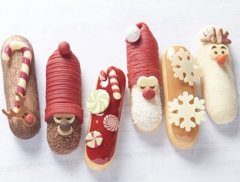 Eclair Christmas, Christmas Eclairs, Eclairs Decoration, Christmas Bakery Ideas, Christmas Dessert Decorations, Christmas Cookies Packaging, Xmas Desserts, Christmas Bakery, Christmas Cake Designs