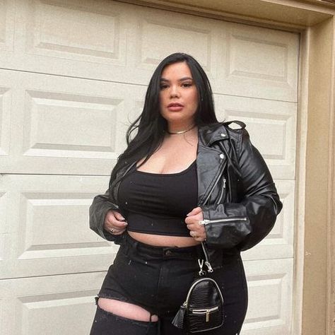 Alternative Outfits Plus Size, All Black Ootd, Black Ootd, Chubby Fashion, Plus Size Summer Outfit, Big Girl Fashion, Plus Size Summer, Plus Size Fashion For Women, Curvy Girl Outfits