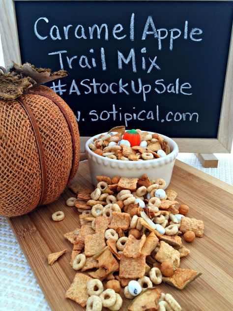 Caramel Apple Trail Mix Snack Mix With Apple Jacks, Apple Trail Mix Ideas, Fun Trail Mix Recipes, Pumpkin Trail Mix Recipes, Fall Apple Snacks, Healthy Trail Mix For Kids, Healthy Fall Trail Mix Recipe, Healthy Fall Snack Mix Recipes, Apple Snacks Preschool