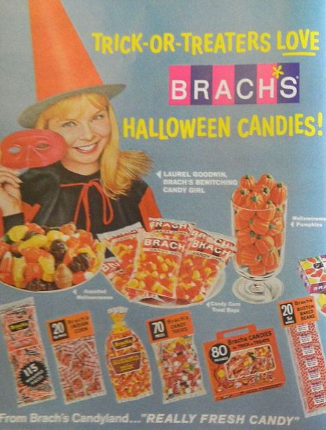 Bright Halloween, Halloween Candies, Vintage Halloween Cards, Halloween Tricks, Dulces Halloween, Vintage Halloween Images, Autumn Ideas, Pumpkin Candy, Halloween Scary