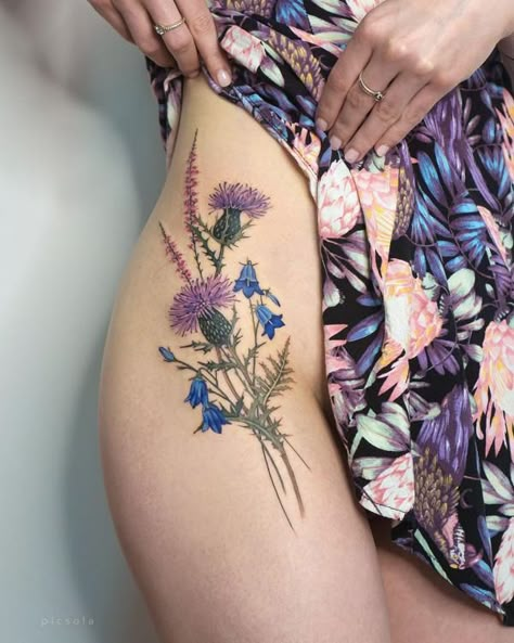 Thistle and bluebell tattoo Bluebell Tattoo, Scottish Tattoos, Thistle Tattoo, Lavender Tattoo, Botanical Tattoo, Tattoo Feminina, Tattoo Designs And Meanings, Hip Tattoo, Tattoo Designs For Women