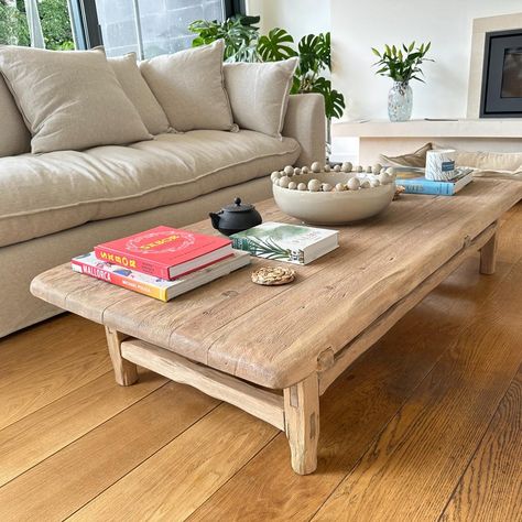 Rustic Large Coffee Table • Reclaimed Live Edge Wood • Handmade Furniture - Etsy Dark Brown Coffee Table, Live Edge Wood Furniture, Natural Wood Coffee Table, Brown Coffee Table, Rustic Coffee Table, Coffee Table Living Room, Table Farmhouse, Table Handmade, Unique Coffee Table