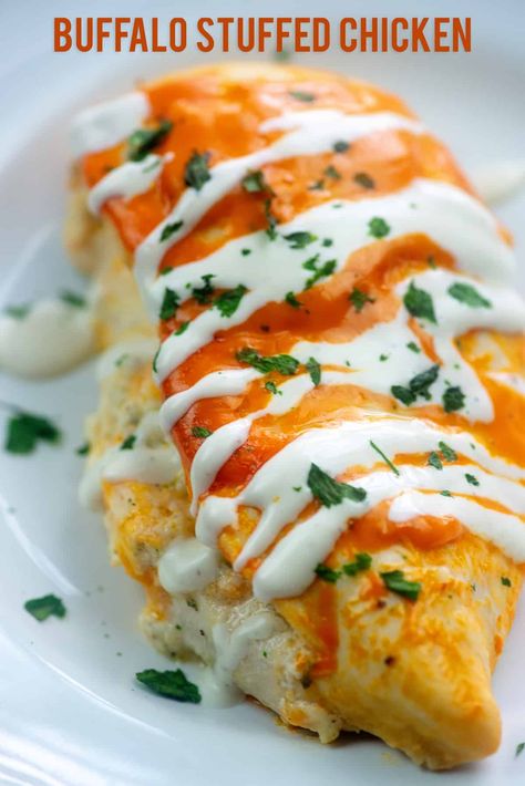 Buffalo Ranch Chicken, Cheesy Ranch, Buffalo Chicken Recipes, Buffalo Ranch, Diner Recept, Resep Diet, Keto Brownies, Makanan Diet, Buffalo Sauce