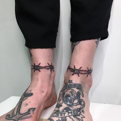 Ankle Cuff Tattoo, Ankle Band Tattoo, Wire Tattoo, Barbed Wire Tattoos, Face Tats, Cuff Tattoo, Barb Wire, Sleeves Ideas, Band Tattoo