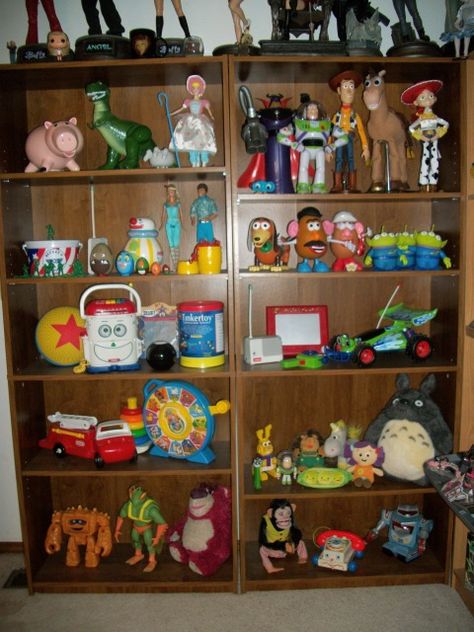 Toy Story Pictures, Andys Room Toy Story, Avengers Room Decor, Andy’s Room Toy Story, Toy Story Box Of Toys, Woody Doll Toy Story, Toy Story Collection, Toy Collection Display, Avengers Room