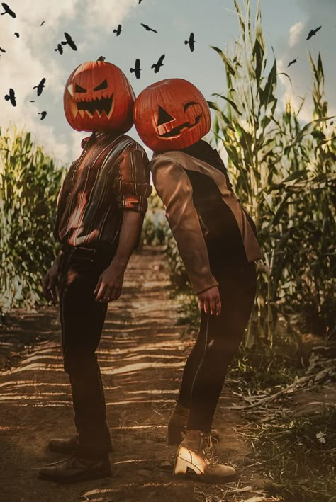 Fall Family Photos Pumpkin Head, Pumpkin On Head Picture, Pumpkin Mask Photoshoot, Pumpkin Head Photography, Pumpkin Head Photoshoot Siblings, Pumpkin Reference Photo, Pumpkin On Head Photoshoot, Pumpkin Heads Photoshoot, Pumpkin Head Pics