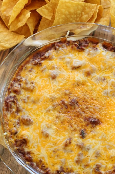 Hormel Chili Dip, Chili Cream Cheese Dip, Chili Dip Recipes, Chili Cheese Dip Recipes, Chili Cheese Dip, Hormel Chili, Cream Cheese Recipes Dip, Cheese Dip Recipe, Chili Dip