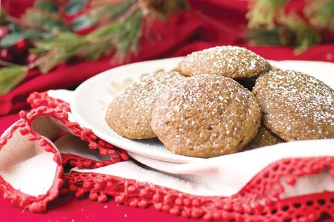 Chesnut-Cookies-recipe Chestnut Cookies, Snowball Cookies, Cookie Spread, Holiday Foods, Open Fire, Cookies Recipes, Take The Cake, Christmas Goodies, Amazing Recipes