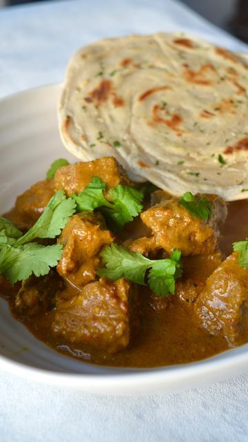 Jack Munn / Umami Jam on Instagram: "Malaysian inspired Mutton Curry with an easy Garlic Butter Prata 🍛 🇲🇾 This one was inspired by my recent travels round Singapore and Malaysia. The rich curry uses fantastic quality mutton from @swaledalebutchers and is best scooped up with a garlicky prata styled flatbread. A great recipe to cook in bulk and freeze. It tastes even better the day after! . Recipe in comments below . . ⁣ .⁣ .⁣ .⁣ .⁣ .⁣ #cooking #eat #foodblogger #foodgasm #foodies #foodiesofi Easy Garlic Butter, Mutton Curry, Recipe To Cook, Flat Breads, Malaysian Food, London Food, Garlic Butter, Flatbread, Food Pictures