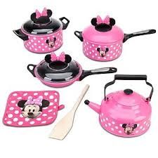 Minnie Mouse Cookware Set Minnie Mouse Clubhouse, Minnie Mouse Kitchen, Minnie Mouse Toys, Princess Toys, Disney Kitchen, Baby Alive, Disney Merchandise, Play Set, Disney Toys