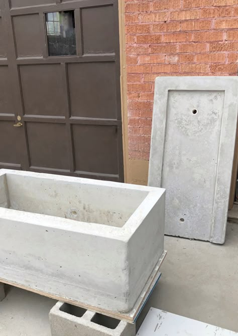 Tile Fountains Backyard, Concrete Trough Water Feature, Diy Large Outdoor Fountain, Yard Fountains Diy, Diy Stone Water Fountain, Concrete Fountains Outdoor, Patio Fountains Diy, Diy Concrete Trough, Trough Fountain Diy