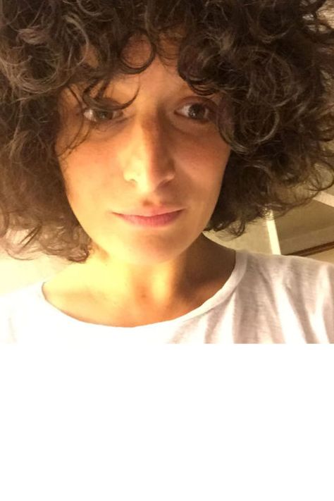 Jenny Slate Hair, Disco Curls, Gorgeous Curly Hair, Curly Hair Goals, Curly Hair Looks, Curly Wurly, Jenny Slate, Jewish Women, Personal Style Inspiration