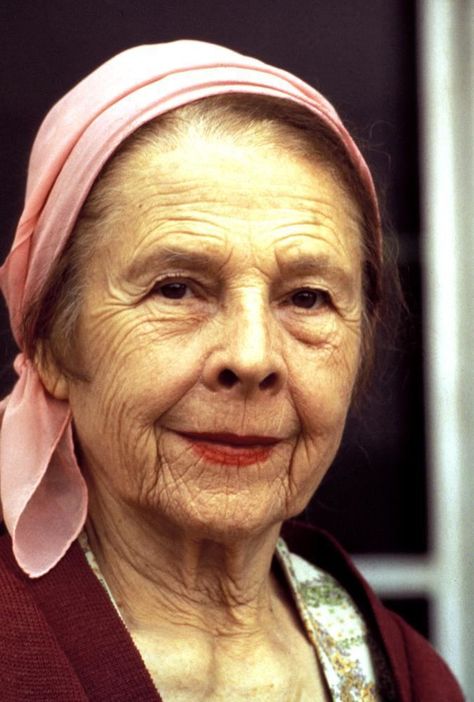 Ruth Gordon - Alchetron, The Free Social Encyclopedia Every Which Way But Loose, Ruth Gordon, Oscar Nominations, Rosemary's Baby, Film Script, Academy Award, Character Actor, Acting Career, Clint Eastwood