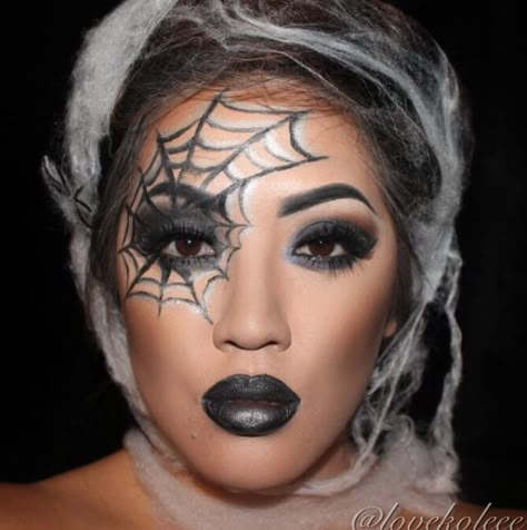 Spider Queen Halloween Spider Makeup, Halloween Maquillage, Maquillage Halloween Simple, Spider Makeup, Christmas Party Makeup, Halloween Make-up Looks, Halloweenský Makeup, Spider Costume, Spider Queen