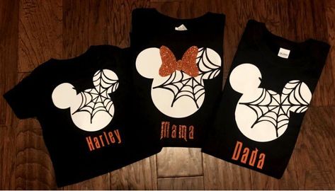 Disneyland Ideas, Personalized Disney Shirts, Family Shirts Disney, Custom Disney Shirts, Disney Family Shirts, Halloween Infantil, Disney Halloween Shirts, Halloween Matching, Matching Family Shirts