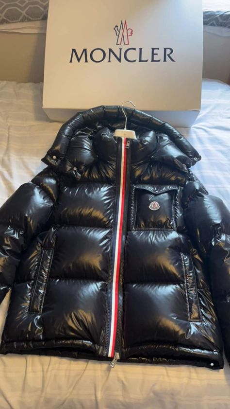 Moncler Puffer Jacket Women, Moncler Uk Drip, Moncler Gilet, Moncler Long Down Coat, Moncler Puffer, Black Moncler Jacket, Moncler Jacket, Guys Clothing Styles, Clothing Styles