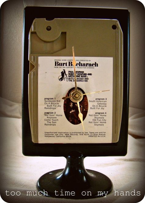 8 track tape clock! 8 Track Tapes, Sundance Kid, Music Decor, Programming For Kids, Tape Crafts, Cassette Tapes, Vintage Art, Novelty Lamp, Clock