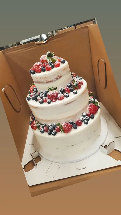 Three Tier Cake Birthday, Naked Cake With Berries, Berry Wedding Cake, Strawberry Wedding Cakes, Tiered Cakes Birthday, Three Tier Cake, Wedding Cake Tops, 2 Tier Cake, Buttercream Wedding Cake