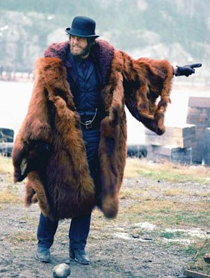 Warren Beatty - "McCabe & Mrs. Miller" (1971) - Costume designer : Ilse Richter Mccabe And Mrs Miller, Western Oc, Brewster Mccloud, Native American Fur Coat, Vintage Sheepskin Fur Coat For Cold Weather, Mongolian Lamb Fur Coat, Western Spaghetti, Robert Altman, Sylvester Stallone Fur Coat