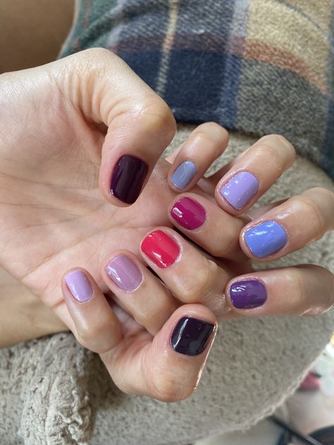 Multi Colored Gel Nails, Colored Gel Nails, Nail Polish Color Ideas, Solid Nail Polish, Multicolored Nails, Happy Nails, Short Acrylic Nails Designs, Acrylic Nail Art, Minimalist Nails