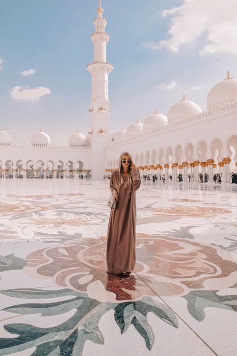 Abu Dhabi Travel, Dubai Vacation, Dubai Aesthetic, Leonie Hanne, Dubai Style, Dubai Travel, Alam Yang Indah, Travel Goals, Wanderlust Travel