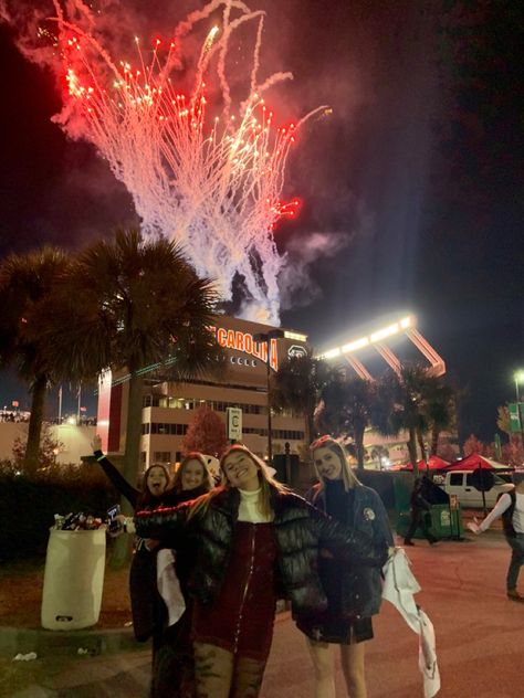 University Of South Carolina Sorority, Gamecocks Aesthetic, University Of South Carolina Gameday, Uofsc Aesthetic, University Of South Carolina Aesthetic, Uofsc Gameday, Usc Aesthetic, Usc Tailgate, South Carolina Aesthetic